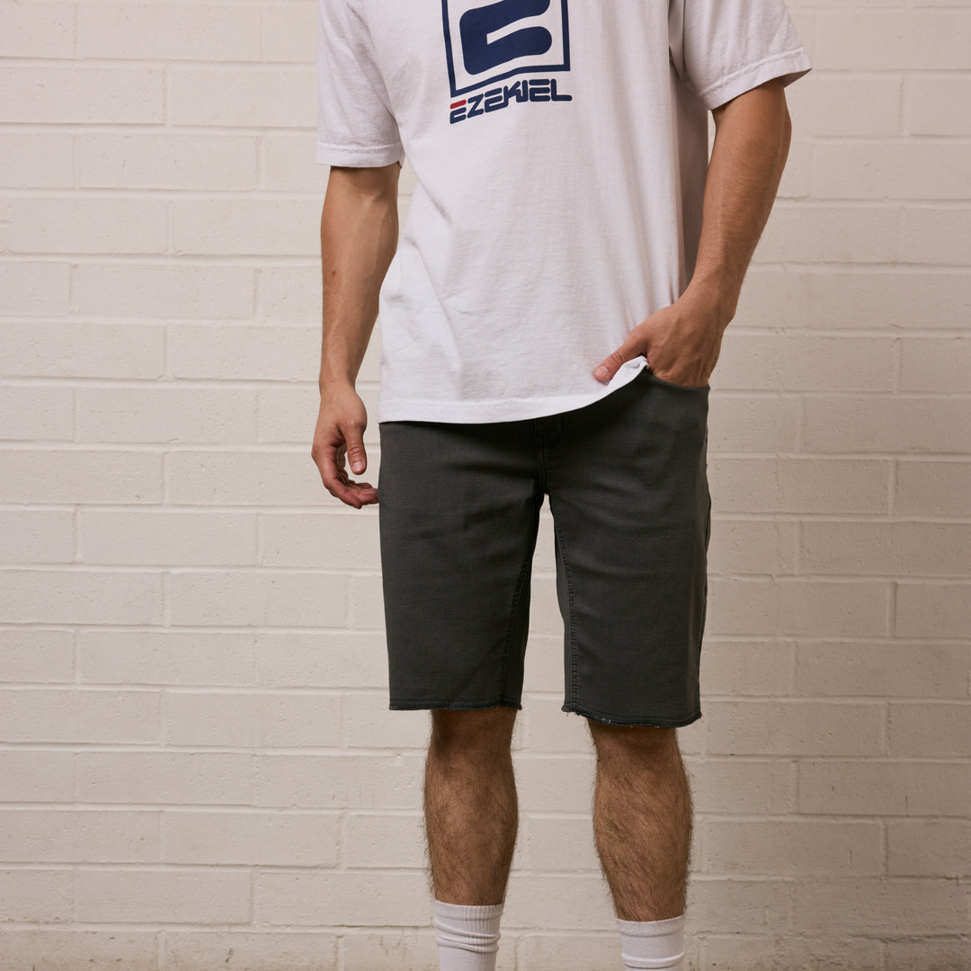 NOW DENIM SHORT - DARK GREY