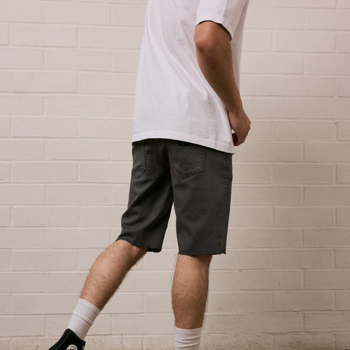 NOW DENIM SHORT - DARK GREY