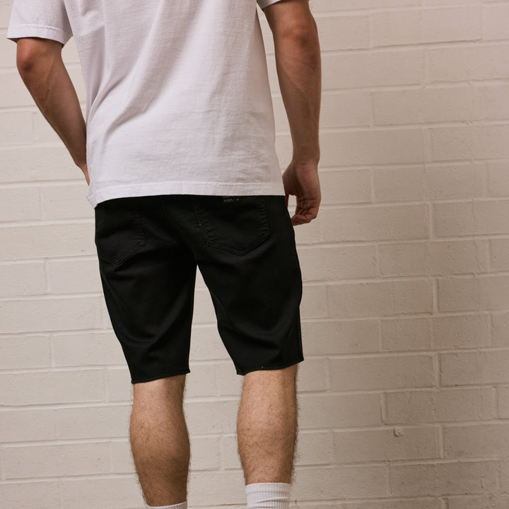 NOW DENIM SHORT - BLACK